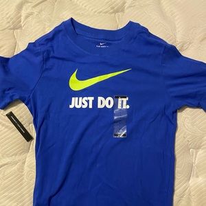 Nike kids shirt